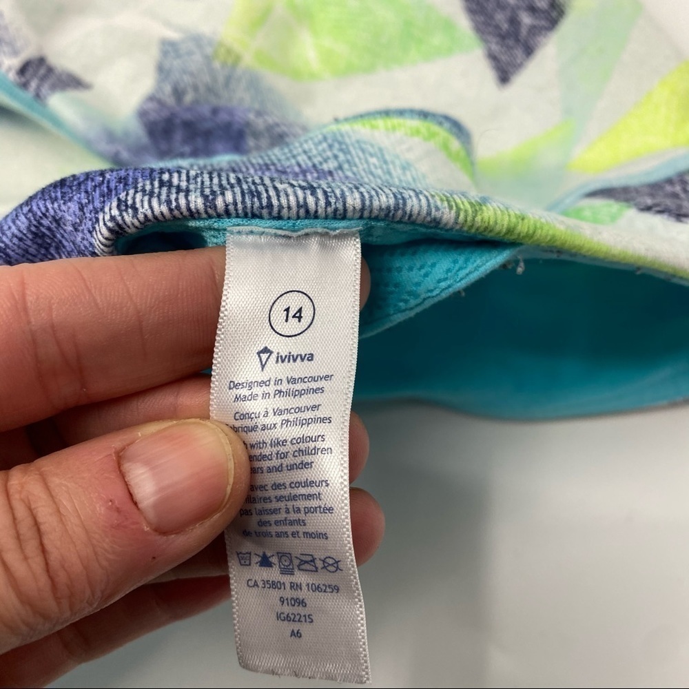 Ivivva Lululemon printed cropped leggings 14 girls - Picture 4 of 7